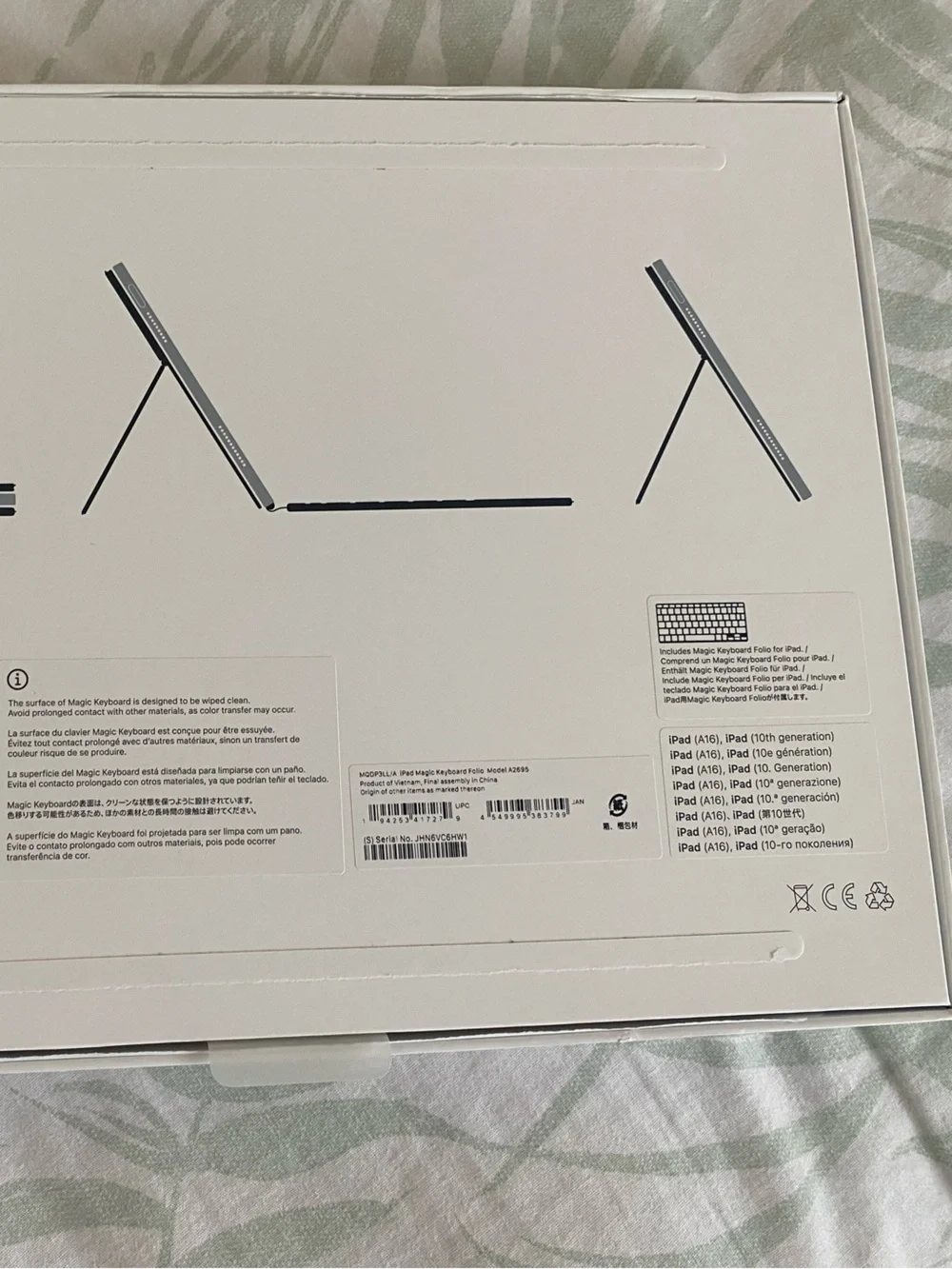 Apple Magic Keyboard Folio - White/Silver - 10th Generation